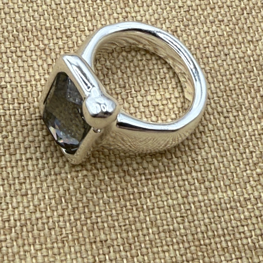 *Rectangular shape ring with gray crystal - Picture 10 of 10